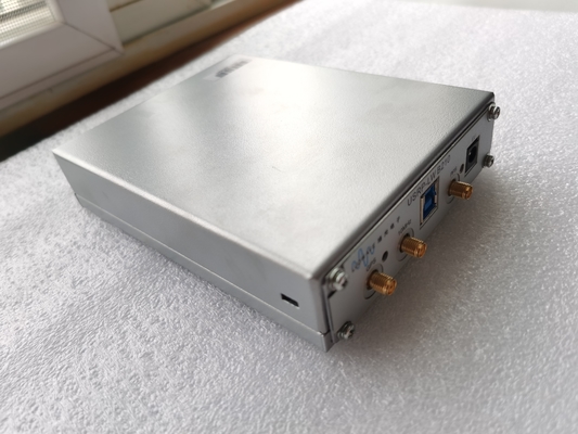 Fernsehsendung und zellulärer USB SDR-Transceiver USRP 2901 B210 SDR USB 3,0