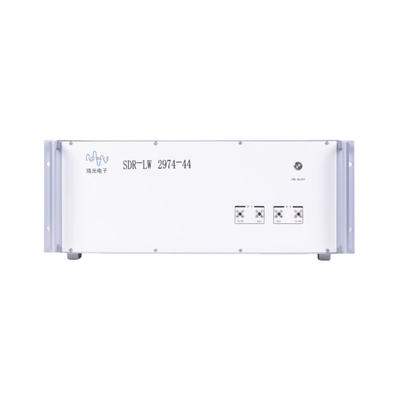 SDR-LW 2974-44 RF 10 MHz-44 GHz 160 MHz BW Jeder 2 Kanäle 4 × USB 3.0 2 × SFP+ 4 × PCIE BUS i7 Prozessor USRP Integrierte Software definierte Funkvorrichtung